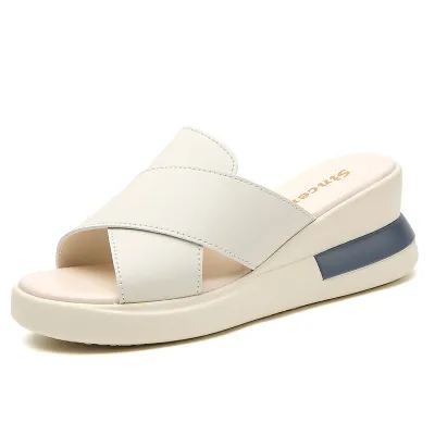 City Muse Women’s Sandal
